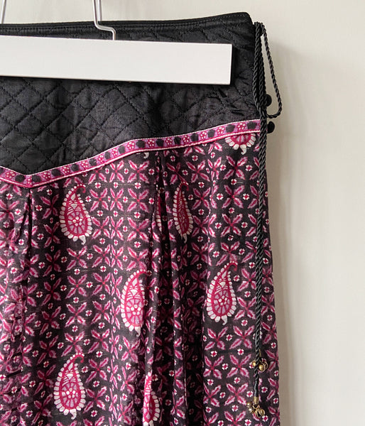 nowos/PRINTED SKIRT(BLACK)