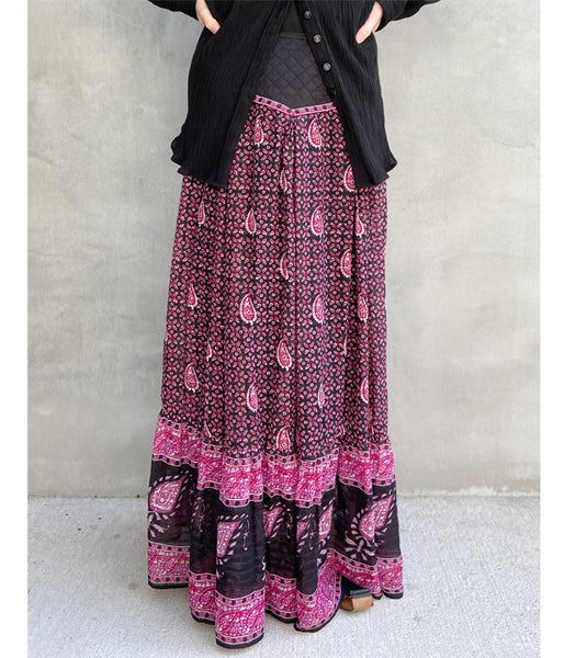 nowos/PRINTED SKIRT(BLACK)