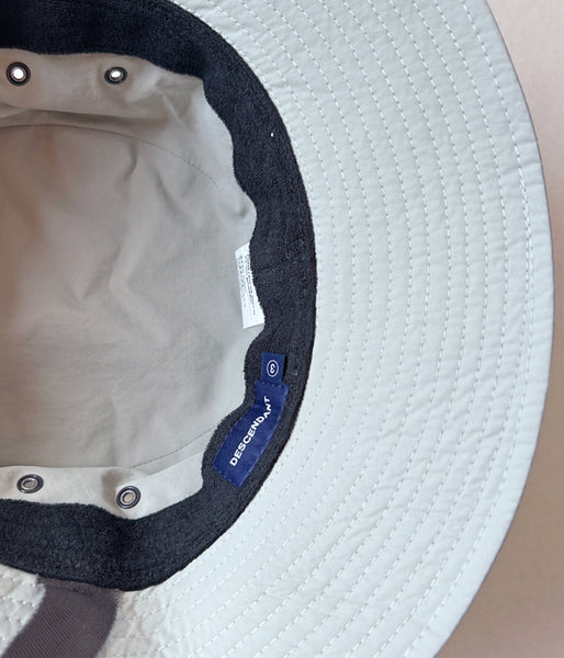 DESCENDANT/SIMMONS NYLON BUCKET