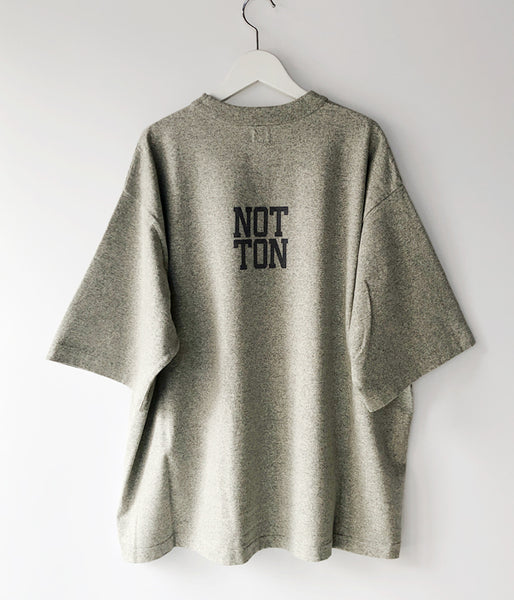 blurhms ROOTSTOCK/NOT-WASHING-TON 88/12 Print Tee WIDE (HEATHER GREY)