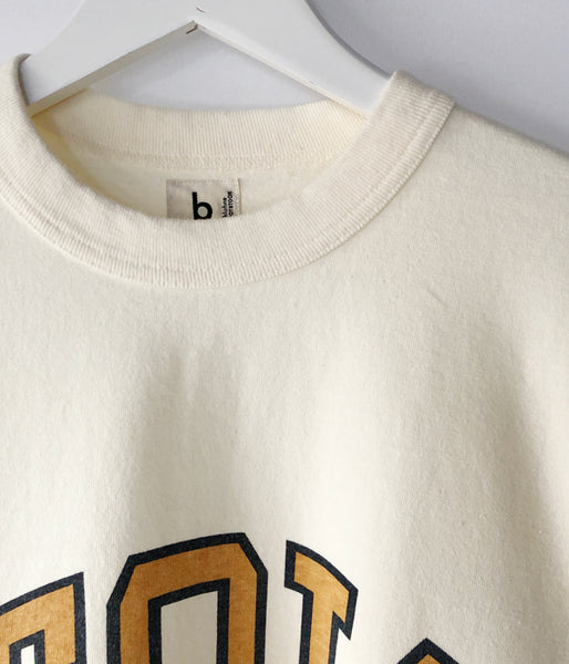 blurhms ROOTSTOCK/NOT-PRINCE 88/12 Print Tee WIDE (IVORY)