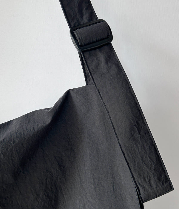 【ERA. 】SHRINK NO MESSENGER BAG SHRINK NO MESSENGER BAG | ERA.