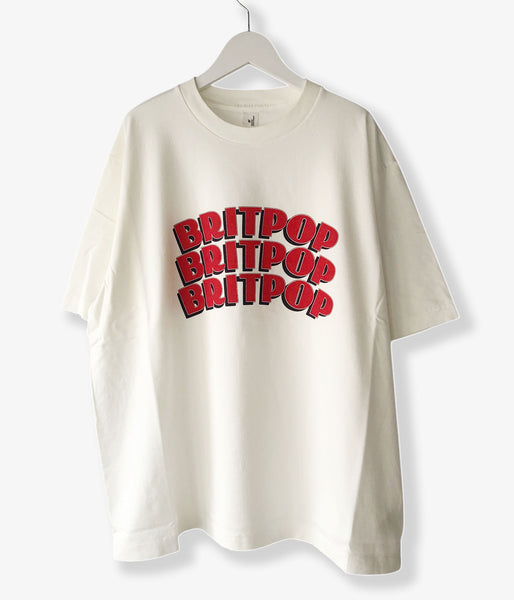 blurhms ROOTSTOCK/BRITPOP Print Tee WIDE (WHITExRED)