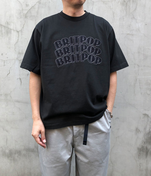 blurhms ROOTSTOCK/BRITPOP Print Tee WIDE (INKBLACKxBLACK)