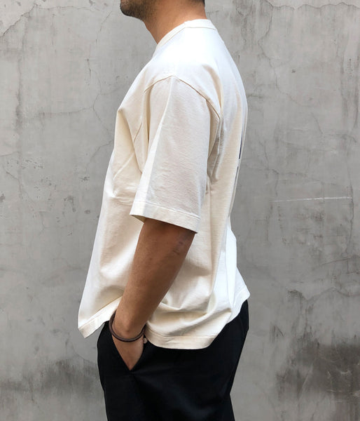 blurhms ROOTSTOCK/ARMÉE 88/12 Print Tee WIDE (IVORYxTRICOLOR)