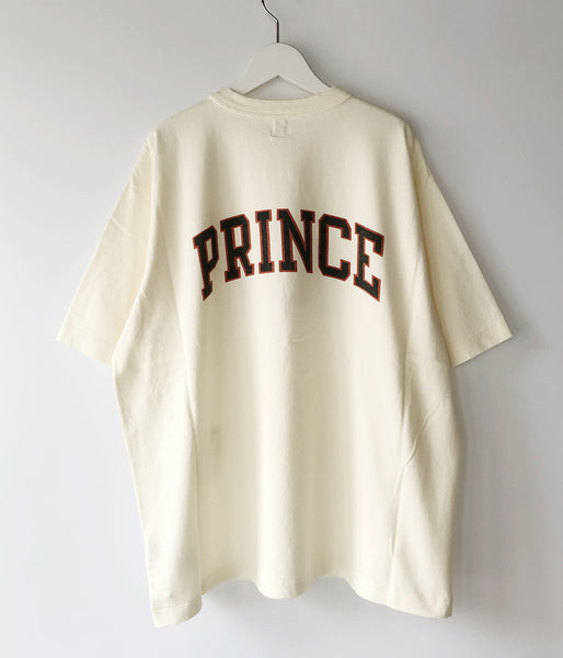 blurhms ROOTSTOCK/NOT-PRINCE 88/12 Print Tee WIDE (IVORY)