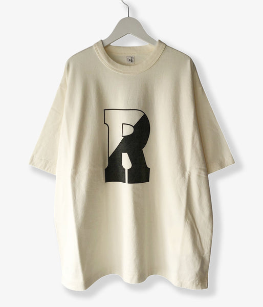 blurhms ROOTSTOCK/b-ROOTSTOCK 88/12 Print Tee WIDE (IVORY)