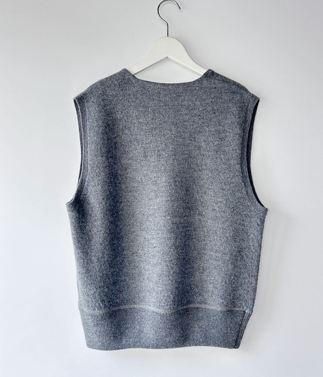 おススメ‼️ 新品‼️MHL. FELTED DRY WOOL　ベスト MHL./FELTED DRY WOOL KNITWEAR VEST WOMENS (MID GREY)