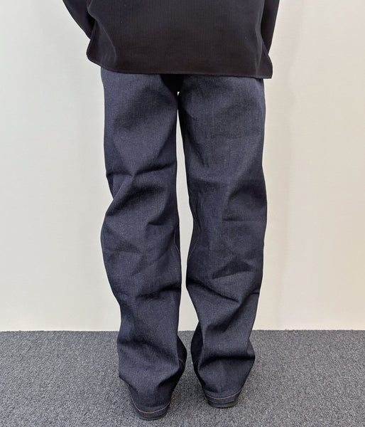 DIGAWEL/STRAIGHT DENIM PANTS (NAVY)