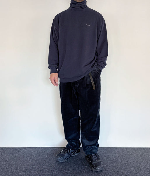 DESCENDANT/CYLINDER TURTLE NECK LS (NAVY)