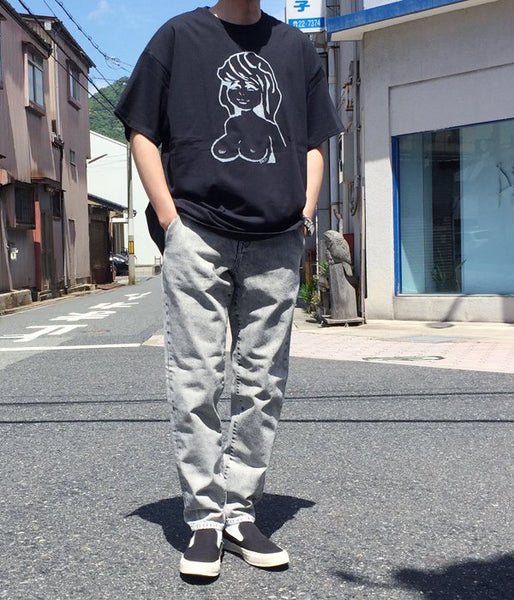 CALIFORNIA STORE/CS NUDE 2 SS TEE(BLACK)