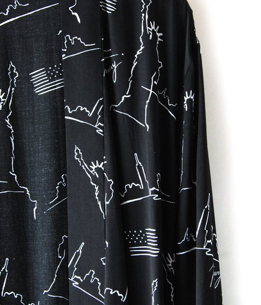 PHEENY/NYC PRINTED ROBE(BLACK)