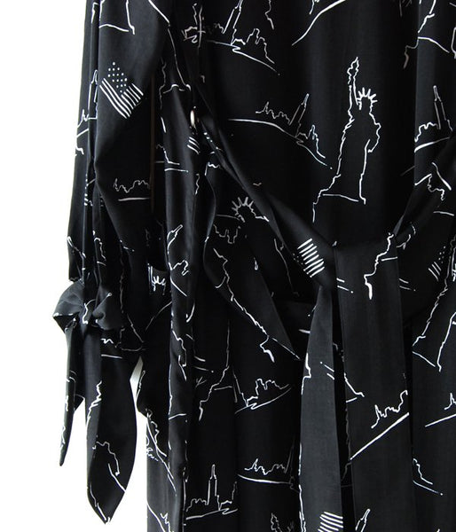 PHEENY/NYC PRINTED ROBE(BLACK)