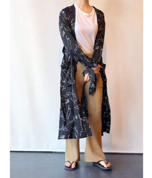 PHEENY/NYC PRINTED ROBE(BLACK)