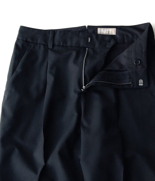 MARGARET HOWELL/FINE WOOL POPLIN TROUSERS (BLACK)