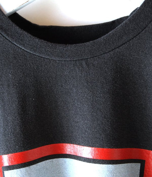 MAISON EUREKA/SOUVENIR TEE 3 RED CITY (BLACK)