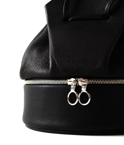 Aeta/DEER LEATHER SHOULDER POUCH M (BLACK)