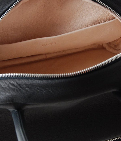 Aeta/DEER LEATHER BOSTON (BLACK)