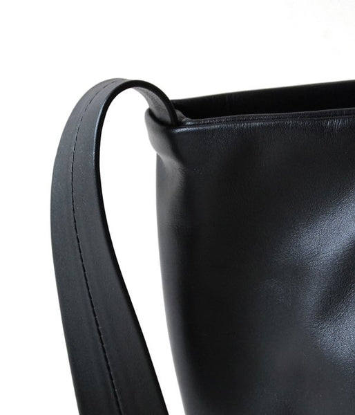 Aeta/KIP LEATHER SHOULDER TOTE M (BLACK)