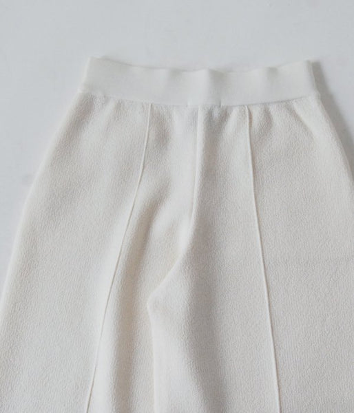 TAN/TUCK PT (O/WHITE)