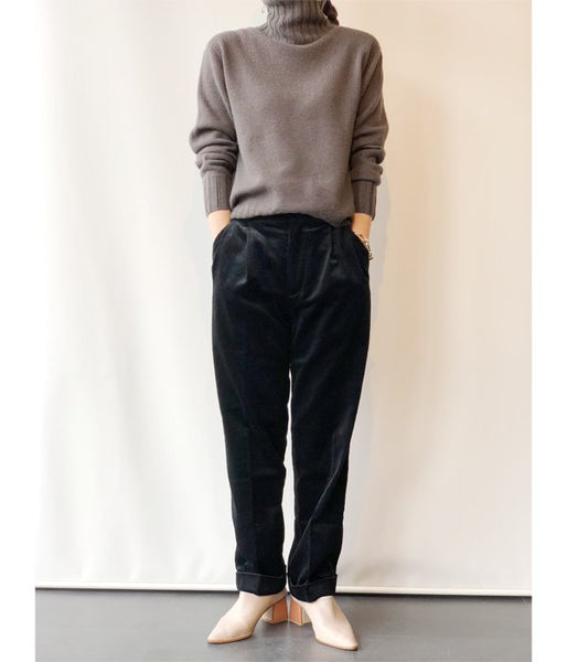 MARGARET HOWELL/8 WALE CORDUROY (BLACK)
