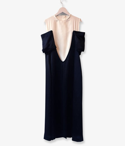 TOGA PULLA/ACETATE SATIN DRESS(BLACK)