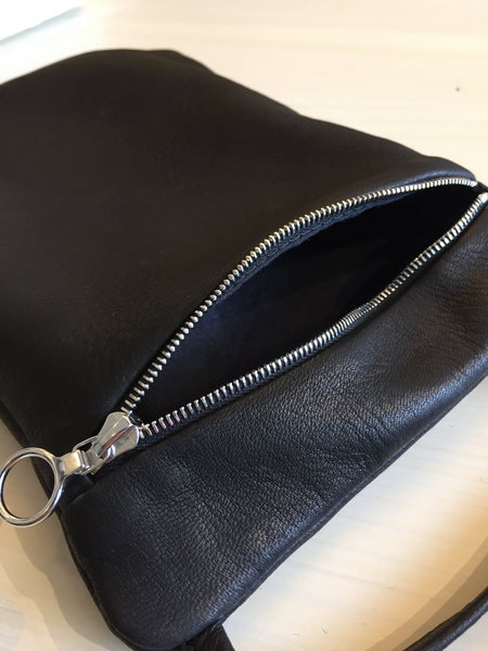 Aeta/DEER LEATHER FLAT POUCH SHOULDER TypeB (BLACK)