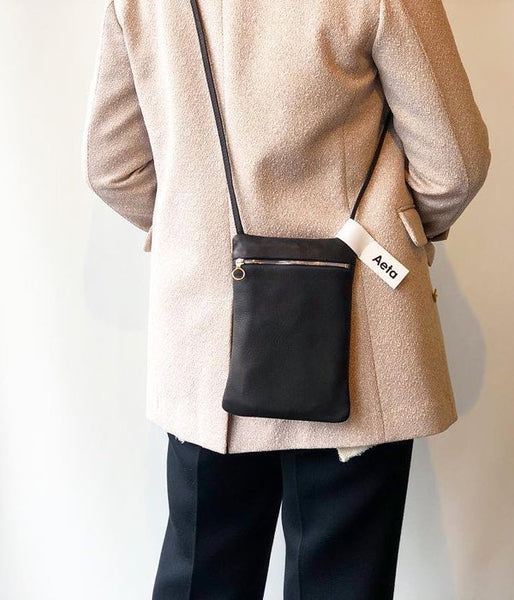 Aeta/DEER LEATHER FLAT POUCH SHOULDER TypeB (BLACK)