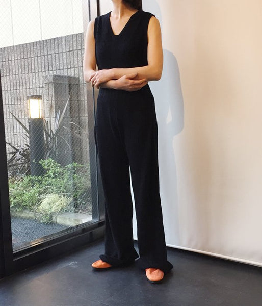 WRYHT/SLEEVELESS KNIT SUITS(BLACK)