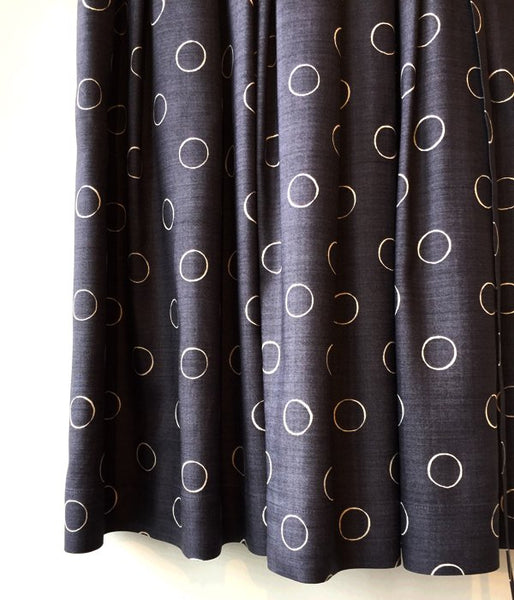MARGARET HOWELL/OUTLINE SPOT SILK SKIRT(GRAY)