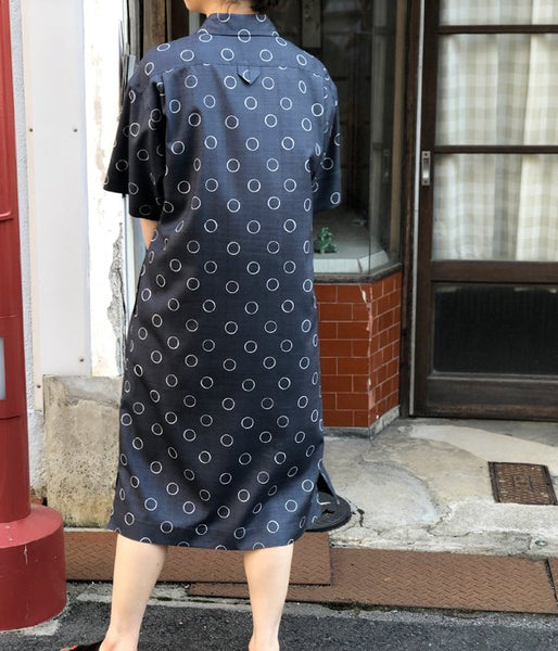 MARGARET HOWELL/OUTLINE SPOT SILK ONE PIECE(GRAY)