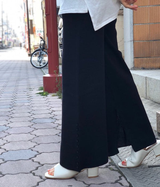 TAN/SIDEBUTTONS TAPERED PANTS (BLACK)