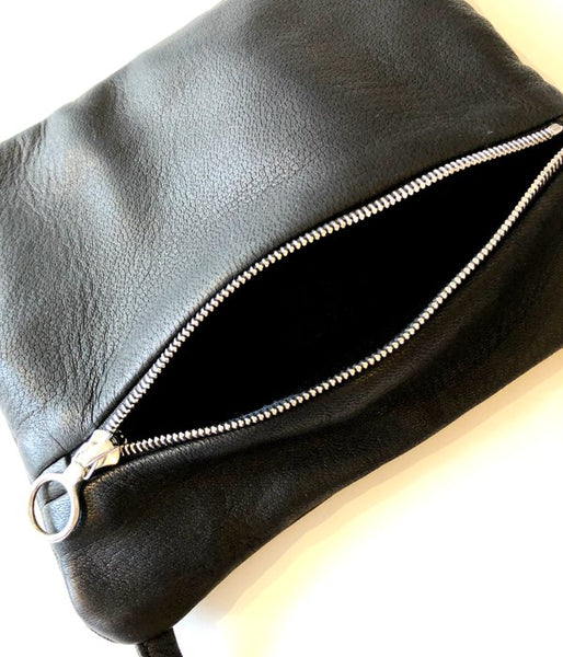 Aeta/DEER LEATHER FLAT POUCH SHOULDER TypeA(BLACK)