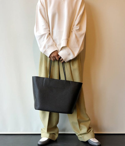 Aeta/PEBBLE GRAIN LEATHER TOTE M (BLACK)