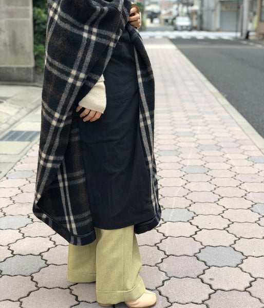 WRYHT/STAND COLLAR MANTLE(BLACK PLAID)