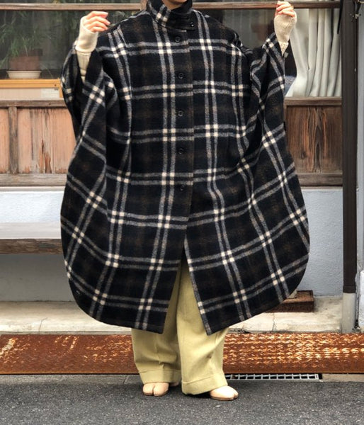 WRYHT/STAND COLLAR MANTLE(BLACK PLAID)
