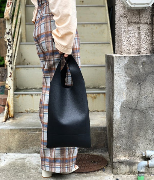Aeta/PEBBLE GRAIN LEATHER TOTE S(BLACK)