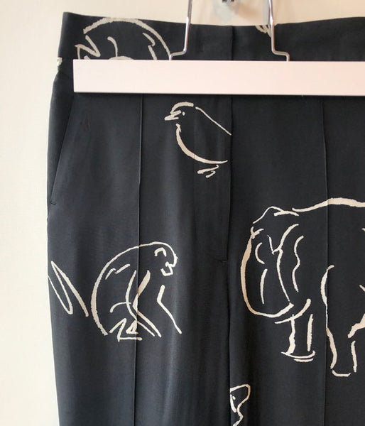 WRYHT/FRONT TUCK TROUSER(GRAPHITE)