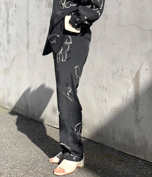 WRYHT/FRONT TUCK TROUSER(GRAPHITE)