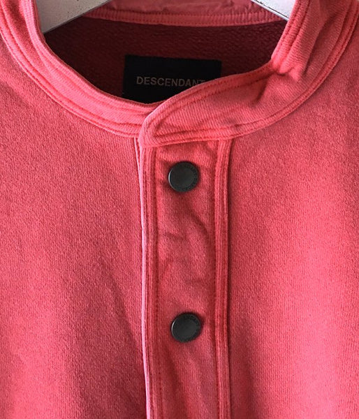 DESCENDANT/VOIL HENLEY NECK SWEATSHIRT (RED)