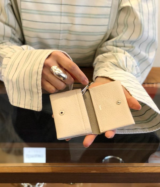 Aeta/PEBBLE GRAIN LEATHER MINI WALLET(IVORY)