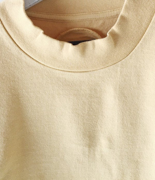 BLUE BLUE JAPAN/FARM TENGU MOCK NECK T-SHIRT (YELLOW)