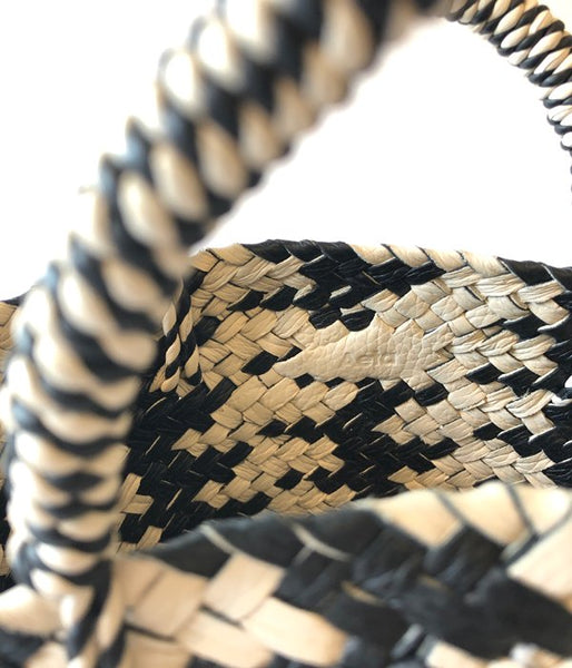 Aeta/COW LEATHER BASKET S(BLACK/IVORY)