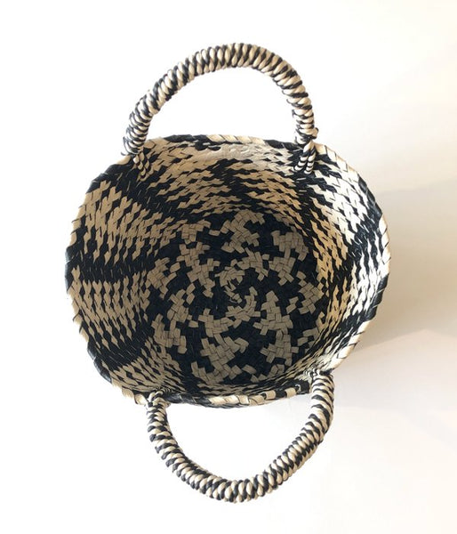 Aeta/COW LEATHER BASKET S(BLACK/IVORY)