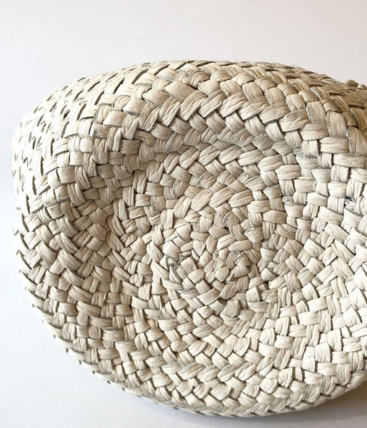 Aeta/COW LEATHER BASKET S(IVORY)