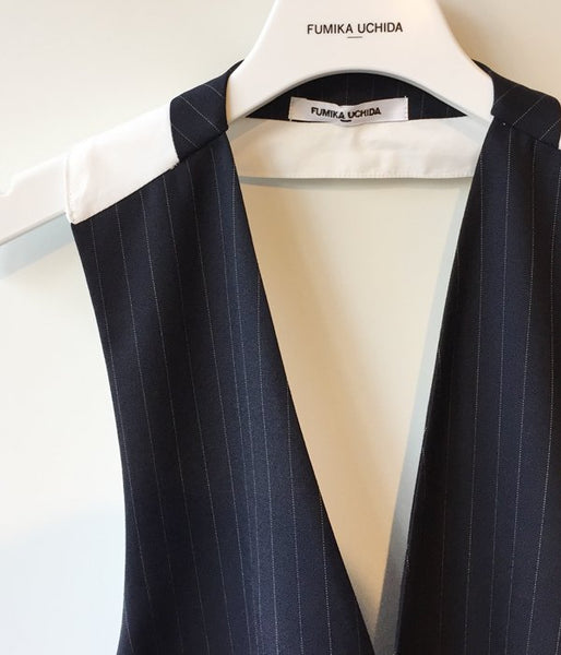 FUMIKA_UCHIDA/PIN STRIPE BACKLESS WAISTCOATS(NAVY)