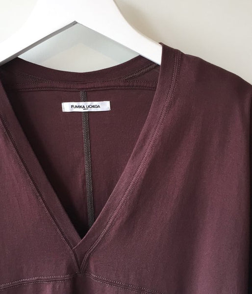 FUMIKA_UCHIDA/V-NECK THREE-QUARTER-SLEEVE TOP (BROWN)
