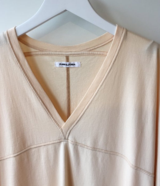 FUMIKA_UCHIDA/V-NECK THREE-QUARTER-SLEEVE TOP (PINKBGE)