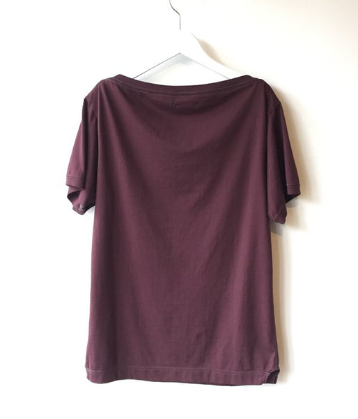 FUMIKA_UCHIDA/BOAT-NECK SHORT-SLEEVE TOP (BROWN)