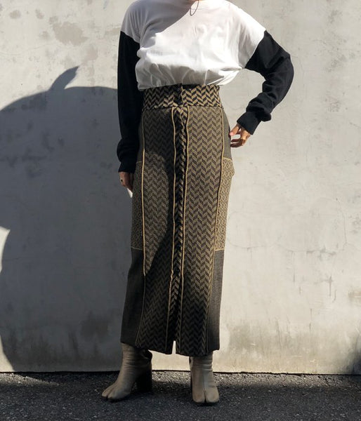 TAN/MOSAIC PATTERN SKIRT(KHAKI×BLACK)